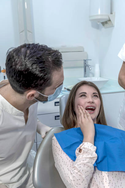 Best Chipped Tooth Repair Near Me  in Auburn Lake Trails, CA